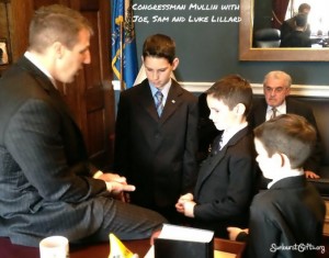 Congressman-Mullin-and-Lillard-Boys-sunburst-gifts