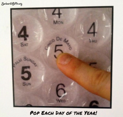 bubble-wrap-pop-calendar-thoughtful-gift-idea