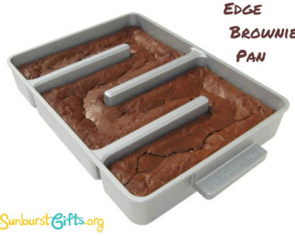 Edge-Brownie-Pan-thoughtful-gift-idea